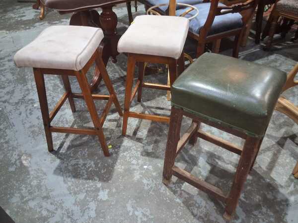 BAR STOOLS