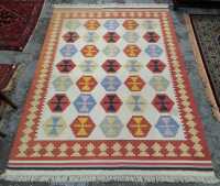 FLOOR RUG