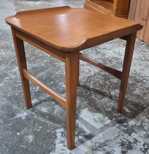 LAMP TABLE