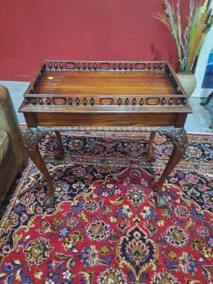 78 · SIDE TABLE