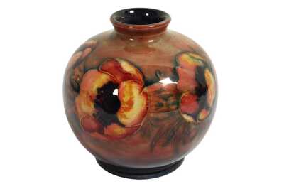 WILLIAM MOORCROFT VASE