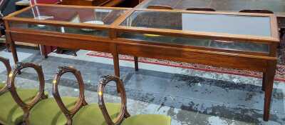 Display Cabinet