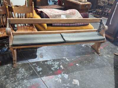 BENCH SEAT