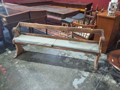 BENCH SEAT