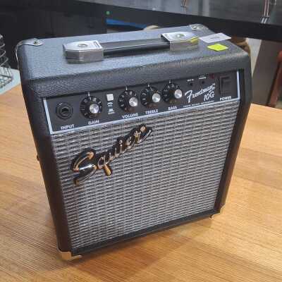 GUITAR AMP