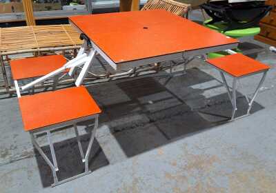 PORTABLE PICNIC TABLE
