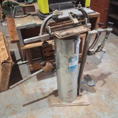 STRINGING MACHINE