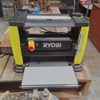 THICKNESS PLANER