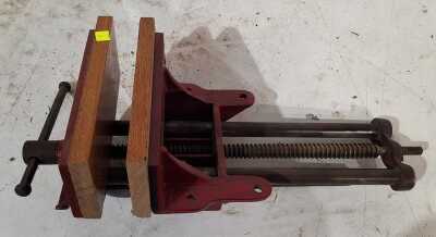BENCH VICE