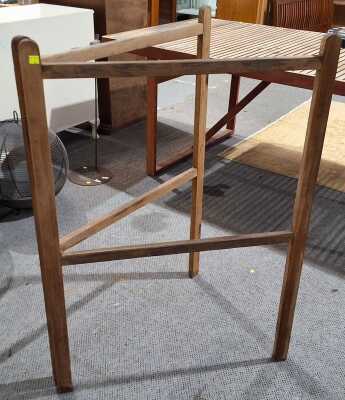 VINTAGE TOWEL RAIL