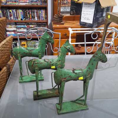 HORSE FIGURE