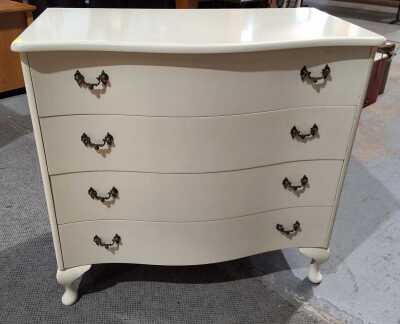CHEST OF DRAWERS