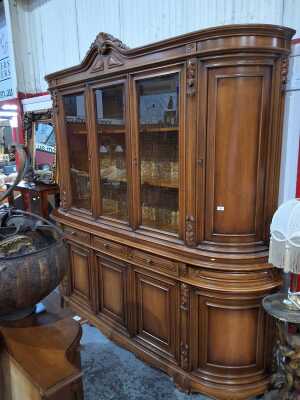 SIDEBOARD