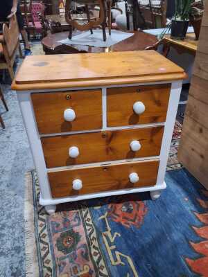 CHEST OF DRAWERS