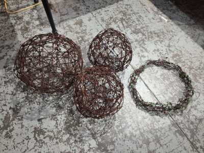 BARB WIRE ORNAMENTS