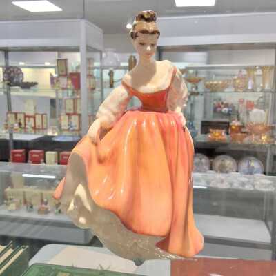 ROYAL DOULTON FIGURE