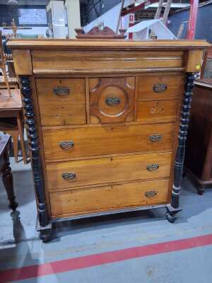 CHEST OF DRAWERS