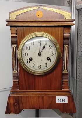 MANTEL CLOCK