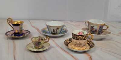 CUPS & SAUCERS