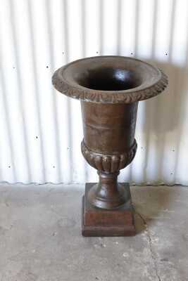 CAST IRON URN