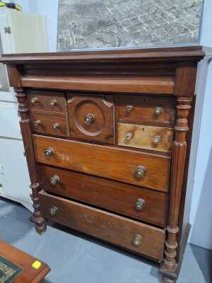 CHEST OF DRAWERS