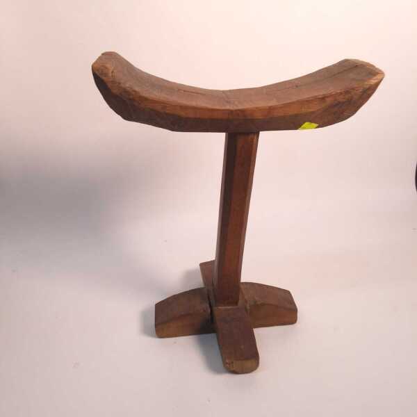 PRIMITIVE STOOL