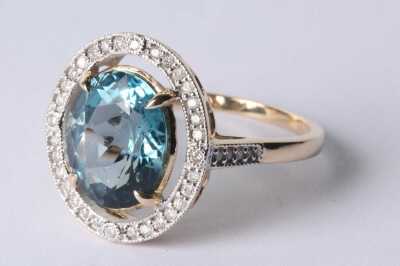 GOLD & TOPAZ RING