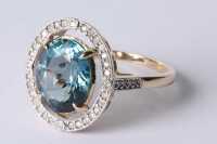 GOLD & TOPAZ RING