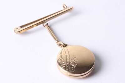 GOLD PHOTO BROOCH