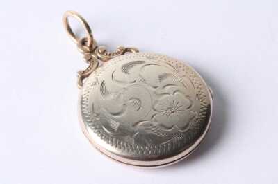 SILVER LOCKET