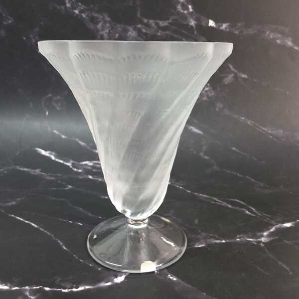 LALIQUE VASE