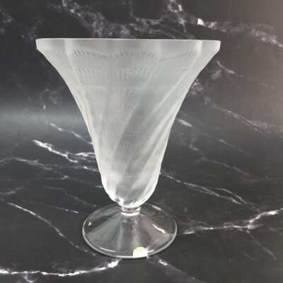 LALIQUE VASE