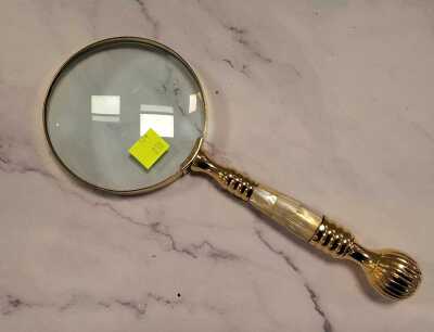 MAGNIFIER