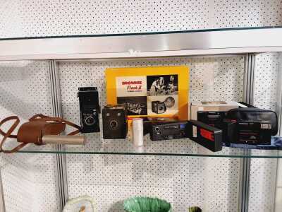 CAMERAS & ACCESSORIES