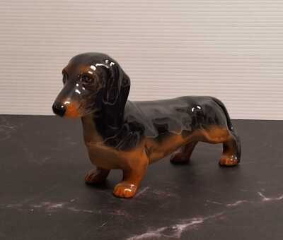 BESWICK FIGURE