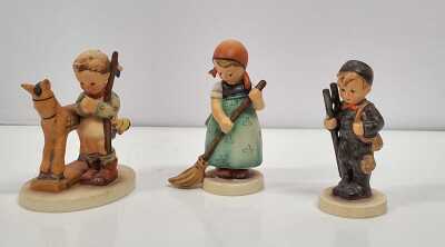 GOEBEL HŬMMEL FIGURES