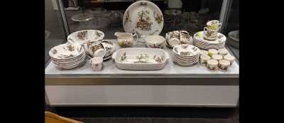 DINNERWARE
