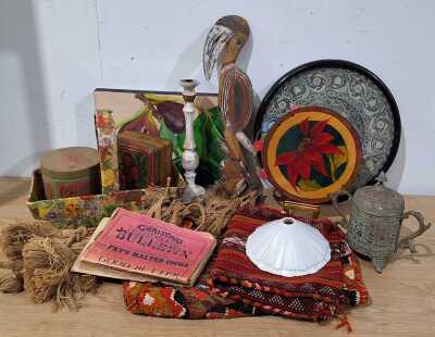 DECOR AND COLLECTABLES