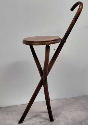 FOLDING STOOL