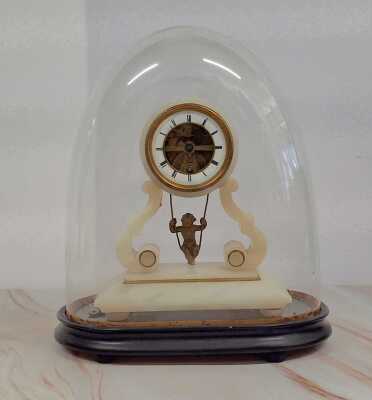 MANTEL CLOCK