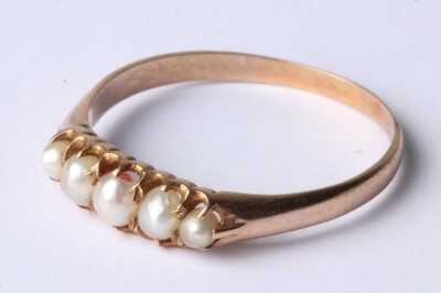 GOLD PEARL RING