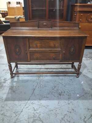 SIDEBOARD