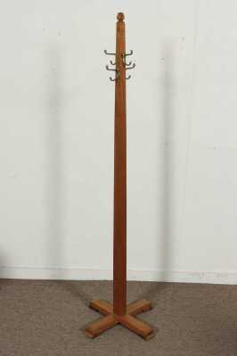 COAT STAND