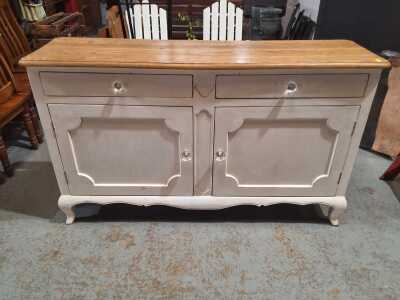 SIDEBOARD