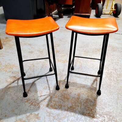 STOOLS