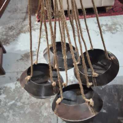 HANGING POTS