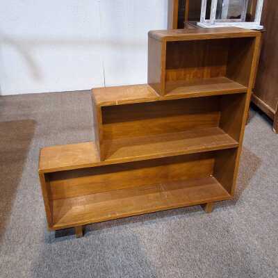 STEP BOOKSHELF