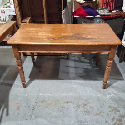 KITCHEN TABLE