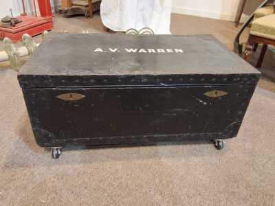 TRUNK ON CASTERS