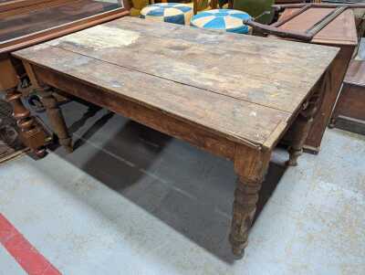 FARMHOUSE TABLE